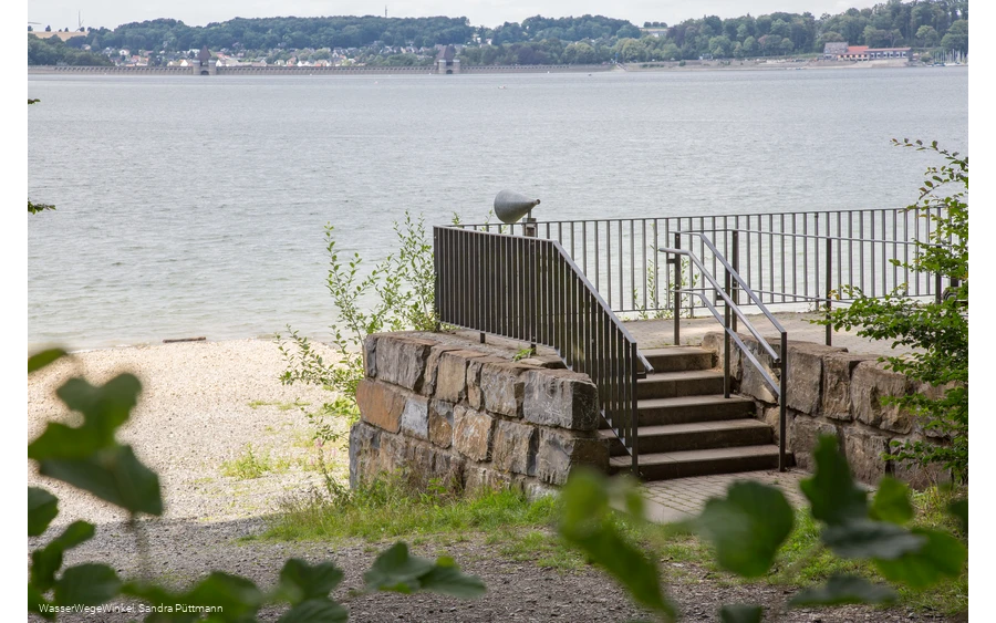 Aussichtsbalkon Hevehalbinsel