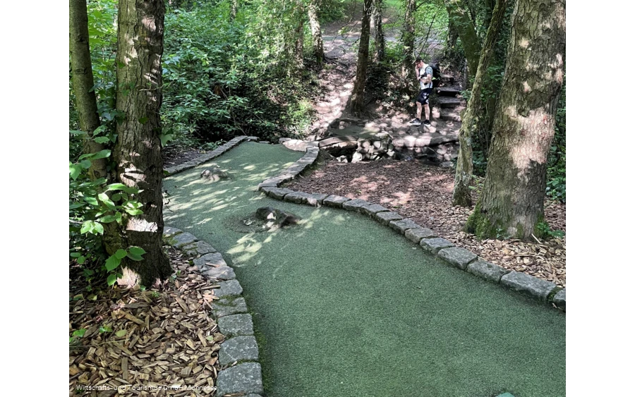 Adventure Golf 1.jpg