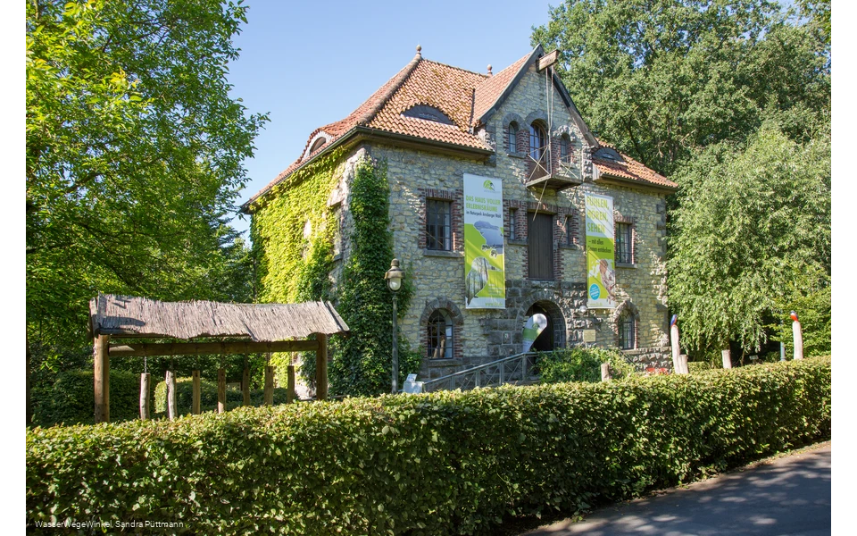 Gebäude Landschaftsinformationszentrum (Liz)