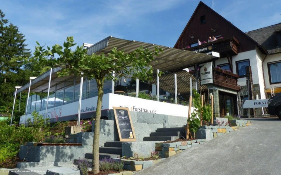 Restaurant Forsthaus am Möhnesee außen.jpg